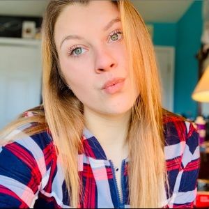 Meet your Posher, Ashley